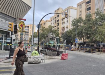 El último tramo de la prolongación del Metro de Málaga avanza con un desvío de tráfico en Eugenio Gross