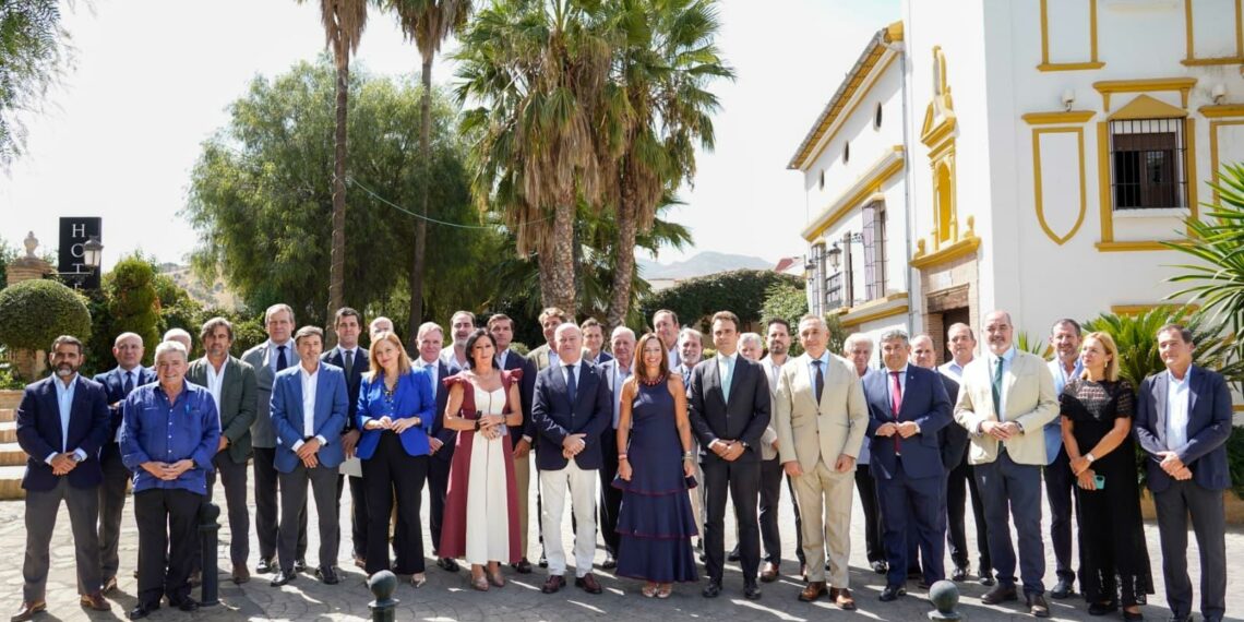 Andalucía reforzará la colaboración público-privada para acelerar la construcción de vivienda asequible