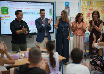 Andalucía estrena el curso con 7.800 profesores más que en 2019 y baja la ratio de tres años a 22 alumnos