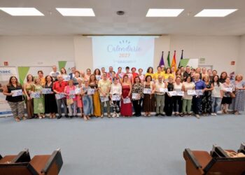 El Hospital Clínico y la fundación FMAEC celebran 21 años de colaboración solidaria