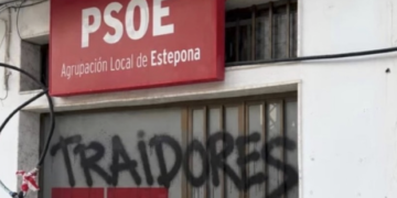 El PP exige al PSOE de Estepona disculpas por denunciar un ataque a su sede que después reconoció que no había ocurrido