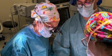 El Hospital Universitario Costa del Sol incorpora la autofluorescencia en cirugía de tiroides