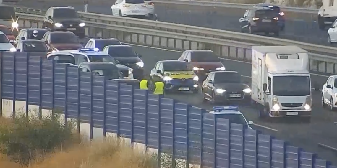 Dos accidentes complican el tráfico esta mañana en las carreteras de la Costa del Sol
