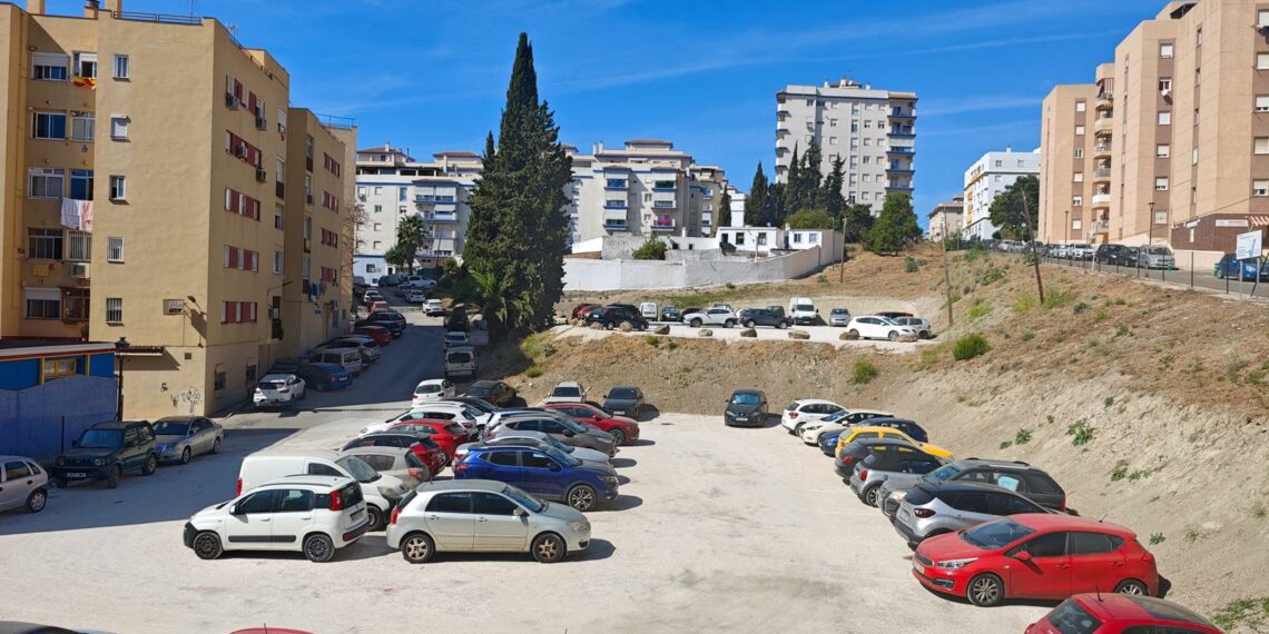 Estepona suma más de un centenar de nuevas plazas de aparcamiento con la reordenación del tráfico en diferentes vías de la ciudad