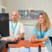 Un estudio identifica qué profesionales sanitarios responden mejor a un programa digital contra el estrés