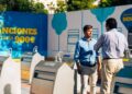 Instalados ocho nuevos contenedores soterrados en la calle Frankfurt de Las Chapas