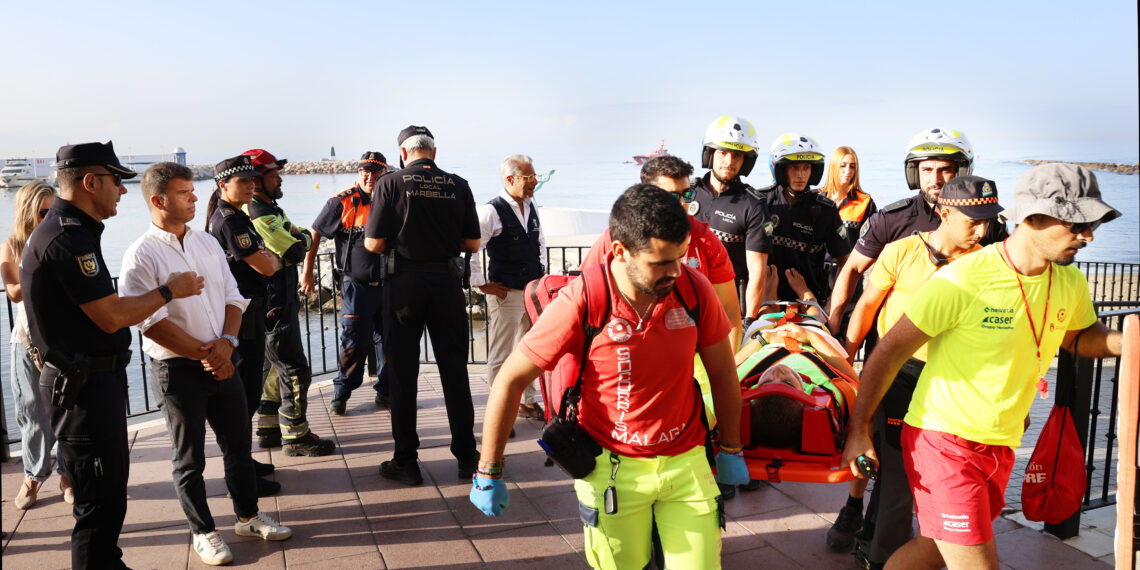 Marbella vive un simulacro de terremoto y maremoto en la playa de El Faro para comprobar la respuesta de los servicios de emergencia