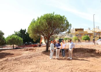 Marbella transforma un espacio de Xarblanca en un nuevo parque deportivo y de ocio con 13 nuevas plazas de aparcamiento