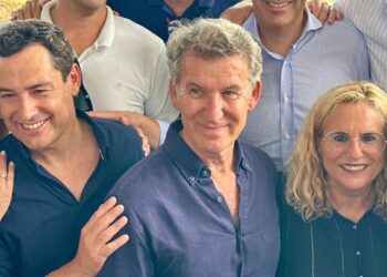 Moreno visita la provincia junto a Feijóo y carga contra Sánchez: «Con lo de Ceuta ha demostrado que no cree en España»