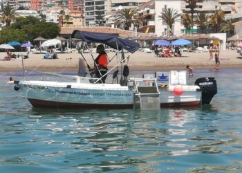 La Costa del Sol registra más residuos en el mar durante el mes de agosto