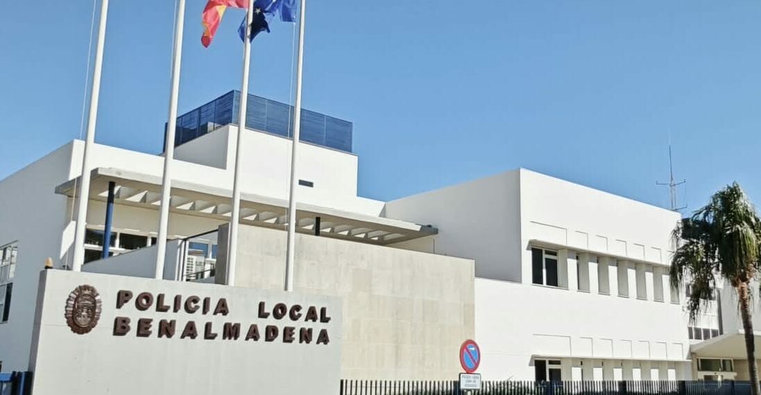 Benalmádena refuerza la flota de la Policía Local con cuatro nuevos vehículos híbridos 4×4