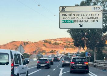 El PP denuncia que los malagueños sufren “la historia del atasco interminable” y pregunta dónde están las mejoras que el Gobierno prometió hace 26 meses