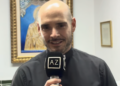 Carlos María, sacerdote en Los Boliches: «Puede que el nuevo púlpito para predicar sean las redes sociales»