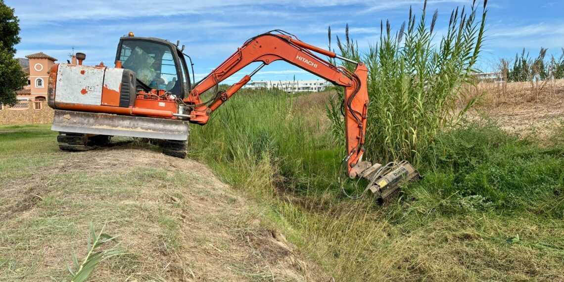 Torremolinos acomete la limpieza preventiva de los arroyos ante la llegada del otoño y la previsión de lluvias