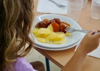 Abierto el plazo para solicitar las ayudas al comedor escolar, con una partida de 40.000 euros