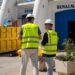 Lara visita las obras de reforma integral del Centro Náutico, que transformarán uno de los edificios clave del Puerto Deportivo