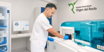 Andalucía impulsa pruebas más precisas y menos invasivas para el diagnóstico de alzhéimer