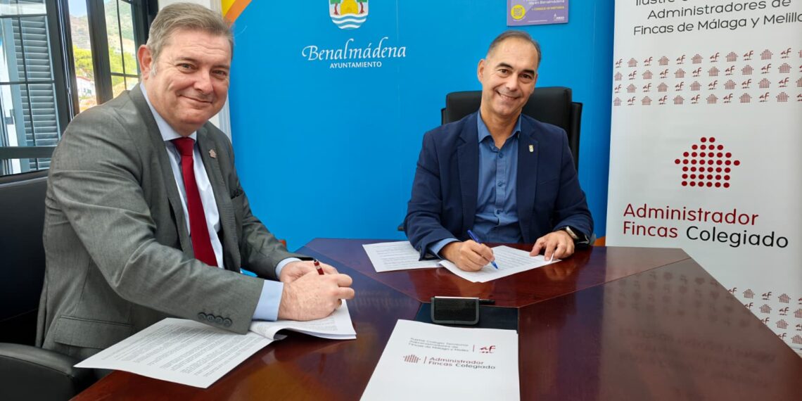 Benalmádena refuerza la colaboración con los administradores de fincas para mejorar la atención a las comunidades de propietarios