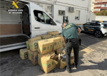 La Guardia Civil incauta más de una tonelada de hachís en la costa de Marbella