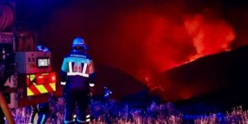 La Junta da por estabilizado el incendio forestal de Igualeja y levanta las medidas de protección a la población