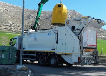 Diputación invierte 2,7 millones de euros en camiones, remolques y más de 500 contenedores para incrementar la recogida separada de residuos