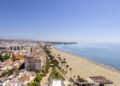 El Ayuntamiento de Estepona adjudica la instalación de pasarelas fijas y tarimas para las playas