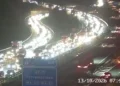 Más de diez kilómetros de retenciones en la Costa del Sol por un camión averiado a la altura de Torremolinos