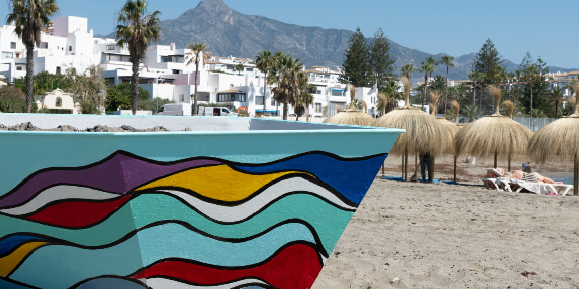 Marbella roza las 4.000 reservas de moragas durante la temporada de playas 2026