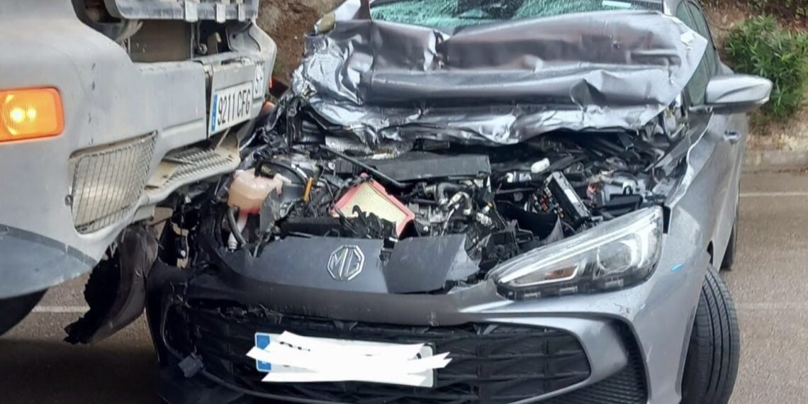 El Ayuntamiento de Manilva ruega precaución al volante ante un nuevo accidente en la A-377