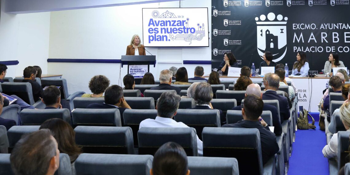 Marbella reúne a más de un centenar de profesionales del sector en una jornada técnica sobre la aplicación del nuevo PGOM