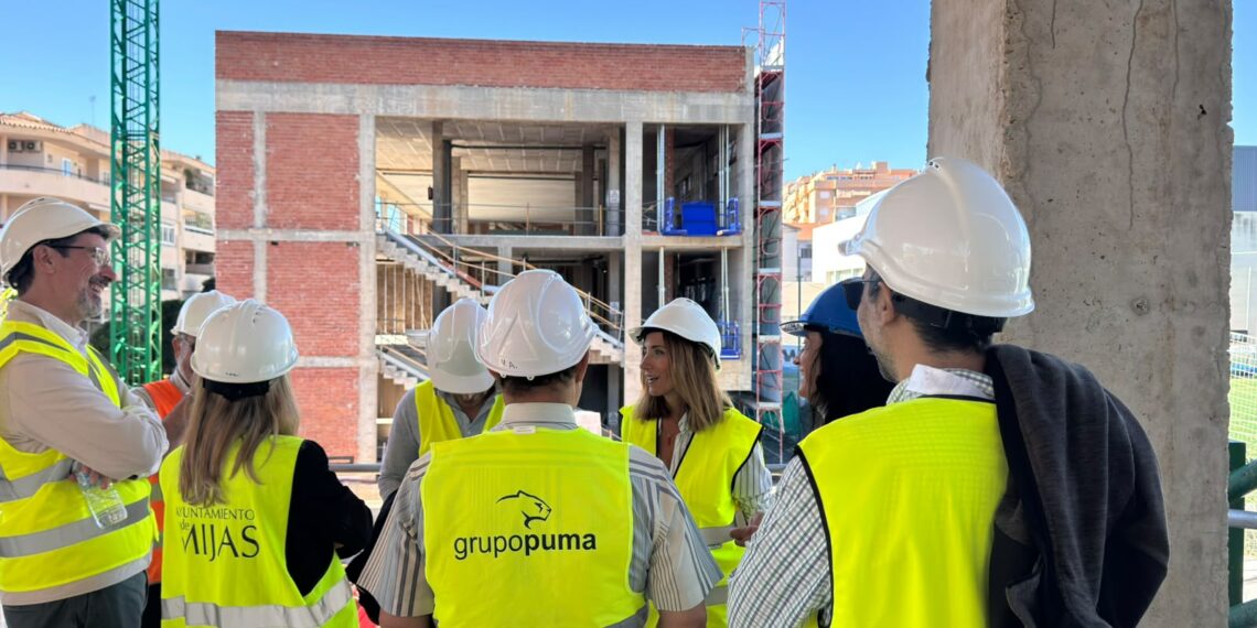 Ana Mata realiza una visita técnica a las obras de ampliación de la ciudad deportiva de Las Lagunas valoradas en 4,8 millones