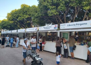 La Feria del Libro de Torremolinos reunirá a Lola Pons, Juan Manuel Gil y Miguel Santamaría, entre otros escritores