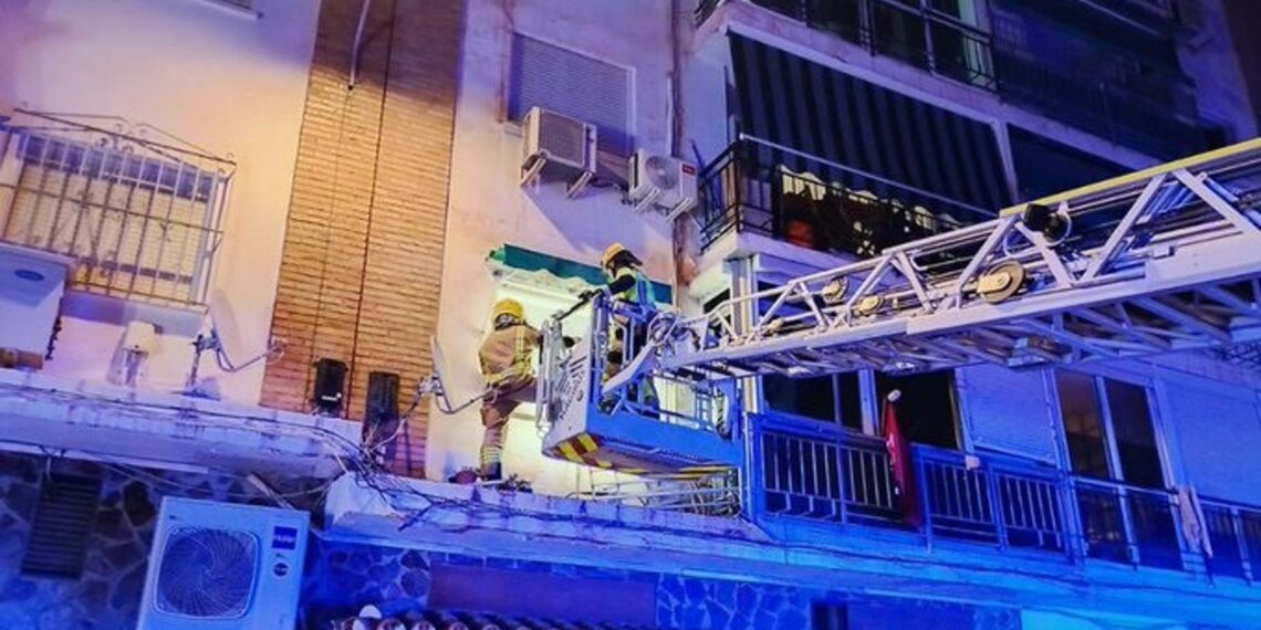 Herida una persona tras un incendio en una vivienda en Málaga