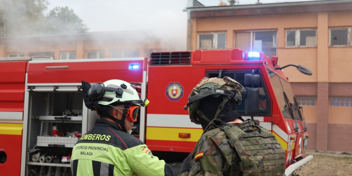 Bomberos del Consorcio Provincial de Málaga viajan a Eslovaquia para intercambiar procedimientos con los bomberos eslovacos