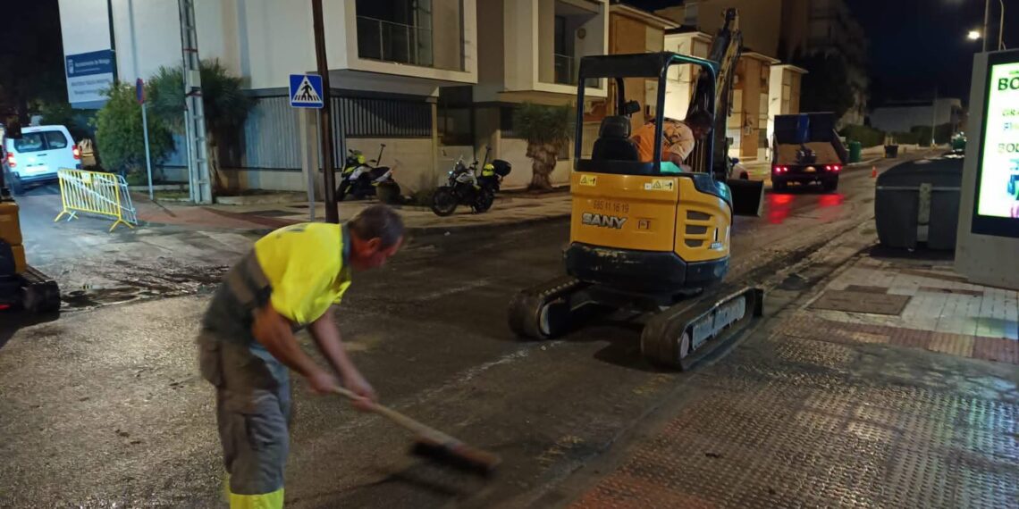 El 112 atiende 579 emergencias por el temporal en Andalucía, con inundaciones en Málaga