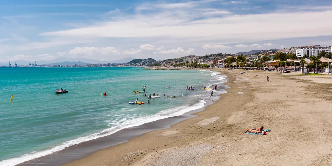 La Junta niega que haya habido «una crisis» por el cierre de algunas playas en la Costa del Sol